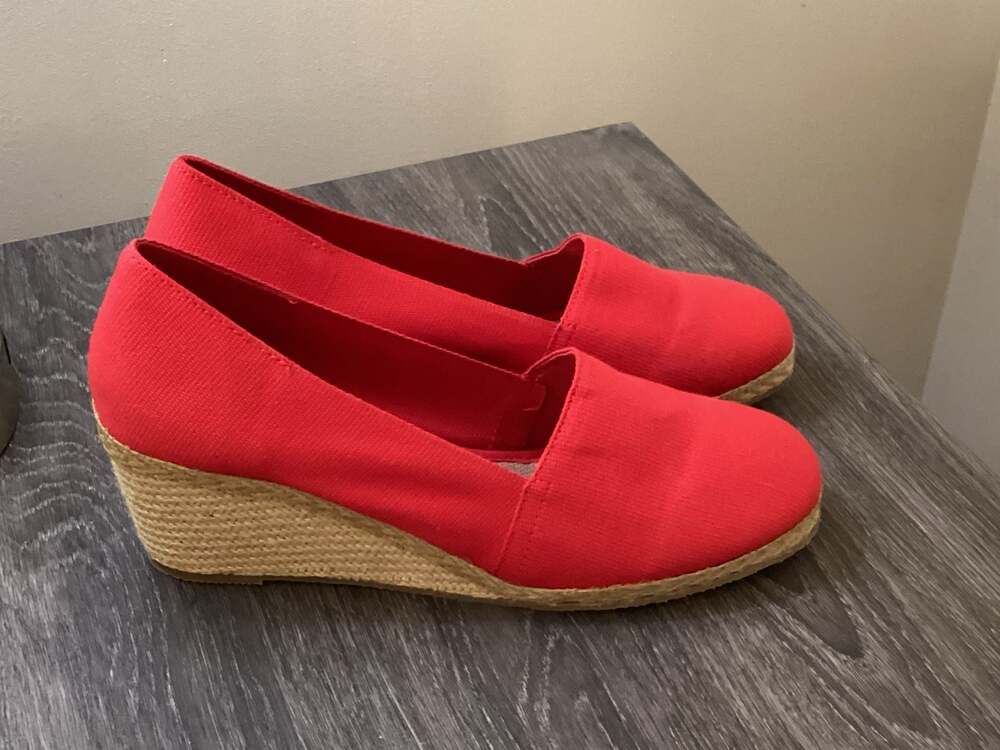 Andre Assous Red Canvas Wedge Espadrilles Size 10